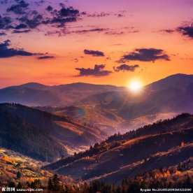 夕阳山景