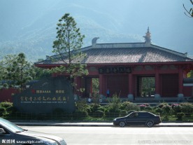 三塔寺
