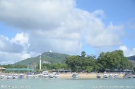 海边船只