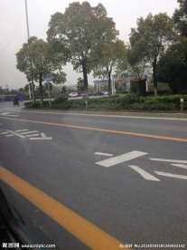 公路一角