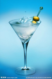 加冰鸡尾酒