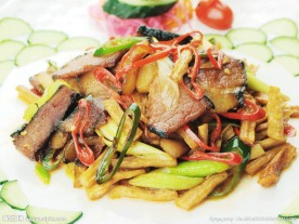 萝卜干炒腊肉