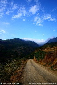 远眺二郎山