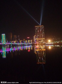 简阳沱江河畔夜景
