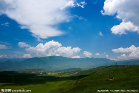 日月山