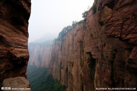 郭亮洞挂壁公路