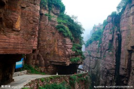 郭亮洞挂壁公路