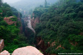 郭亮洞挂壁公路