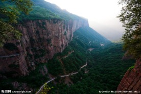 郭亮洞挂壁公路