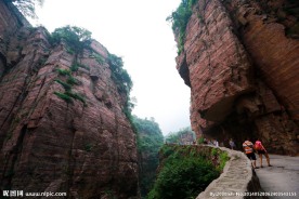 郭亮洞挂壁公路