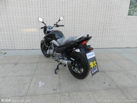 摩托车GW250