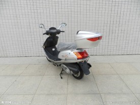 摩托车HJ100T-7C银