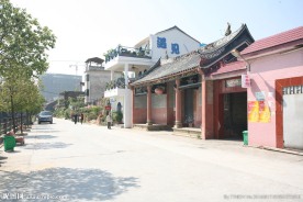 酒吧街