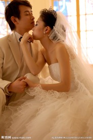 个性婚纱照 婚纱照