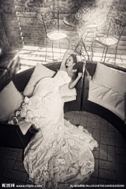 个性婚纱照 婚纱照