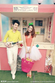个性婚纱照 婚纱照