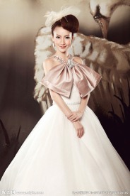 婚纱美女