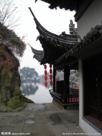 雨后湖边亭