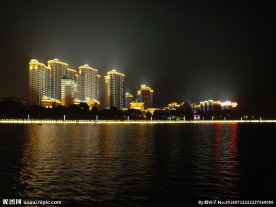 南湖夜景