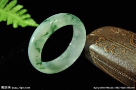 高端翡翠手镯