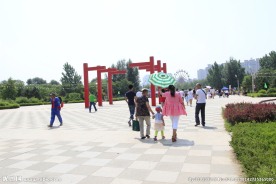 包头乐园大门
