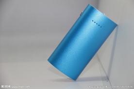 移动电源