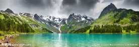 高山湖泊