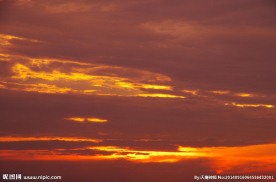 太空晚霞漫天红云