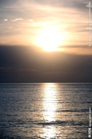 海边日出