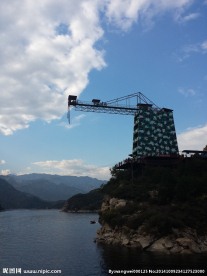 青龙峡蹦极台
