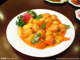 菠萝鸡球