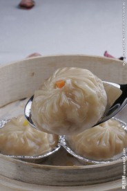 灌汤小笼包