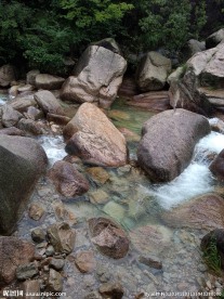 石头流水