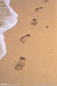 沙滩 脚印