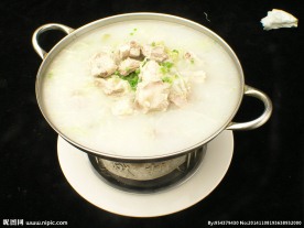 锅仔酸菜排骨