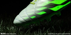 ADIDAS 足球鞋