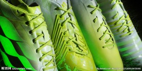 ADIDAS 足球鞋