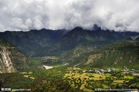 高山连绵