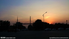 黄昏街景