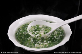 荠菜马蹄豆腐羹