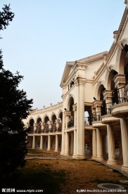 罗马柱建筑