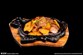 土豆扒回锅肉