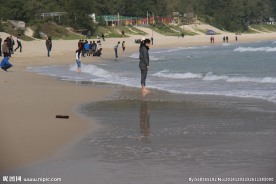 海边玩耍