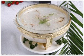 三鲜鱼肚羹例