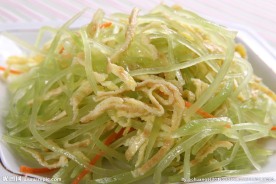 莴笋拌蛋皮