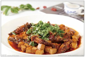 黄鱼焖豆腐