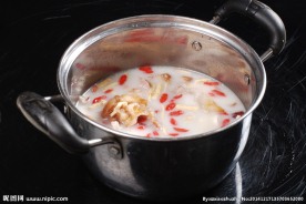 党参芸豆蹄花煲汤锅