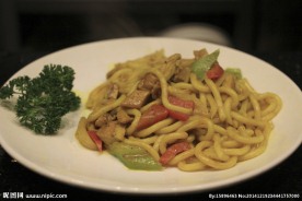 泰式咖喱鸡肉面