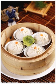 灌汤小笼包
