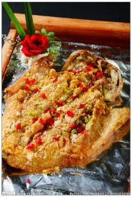 蒜香烤鲈鱼